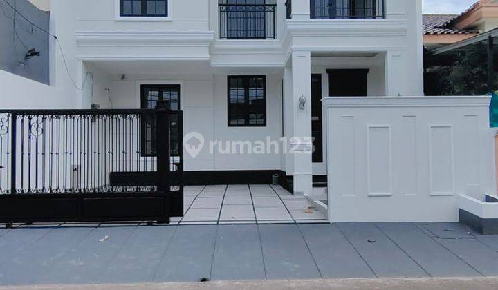 Rumah Mewah  Baru Semi Furnished di Griya Loka, BSD City 1