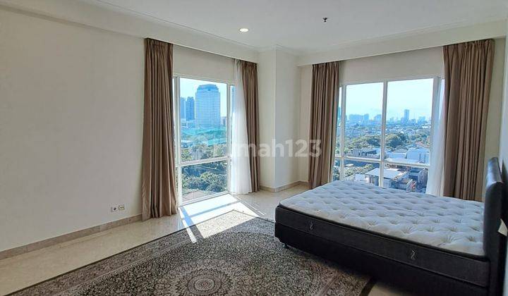 Disewakan Senayan Residence Apartment Rare Unit 4 Bedrooms 2