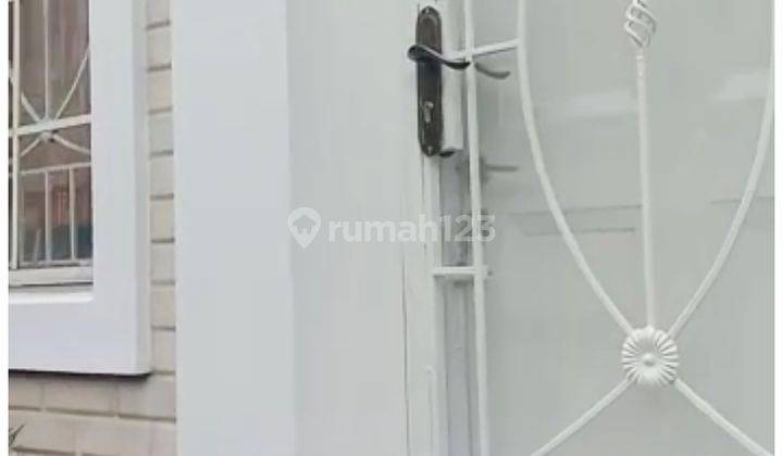 Homey 2br 3br House At Taman Hijau Townhouse By Travelio Realty 2