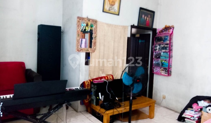 Comfy 2BR House at TB Simatupang Ciracas By Travelio Realty 5