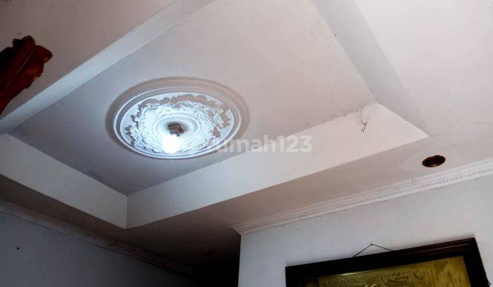 Comfy 2BR House at TB Simatupang Ciracas By Travelio Realty 6