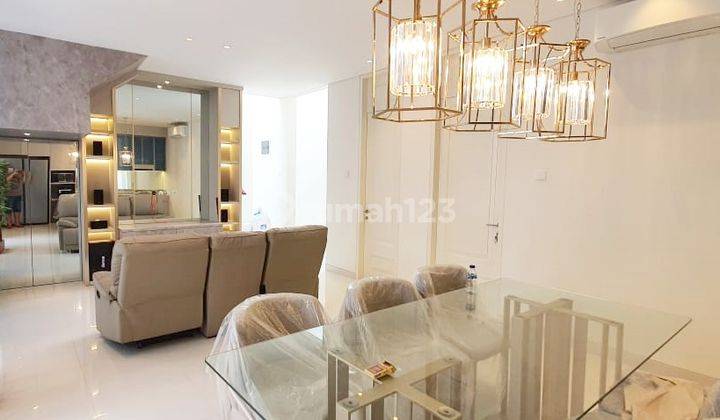 3BR/4BR House at Grand Pakuwon Surabaya By Travelio Realty 17