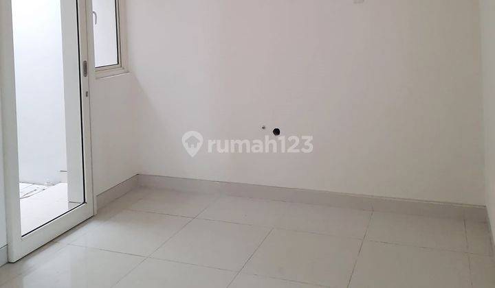 3BR/4BR House at Grand Pakuwon Surabaya By Travelio Realty 31