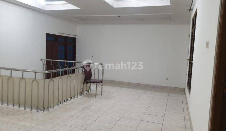 Spacious And Homey Living 6br House At Proklamasi Depok By Travelio Realty 8