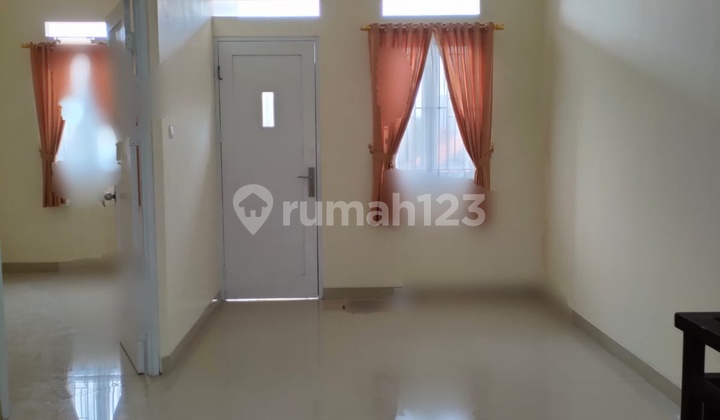 Spacious 4BR House at Curugmekar By Travelio Realty 4