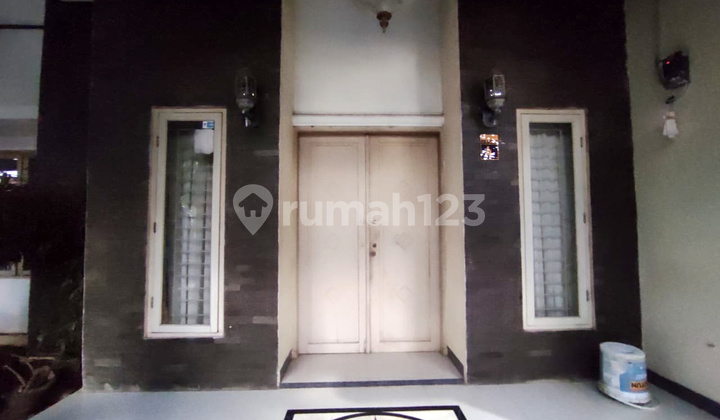 Spacious 4BR House at Kompleks IDI By Travelio Realty 1