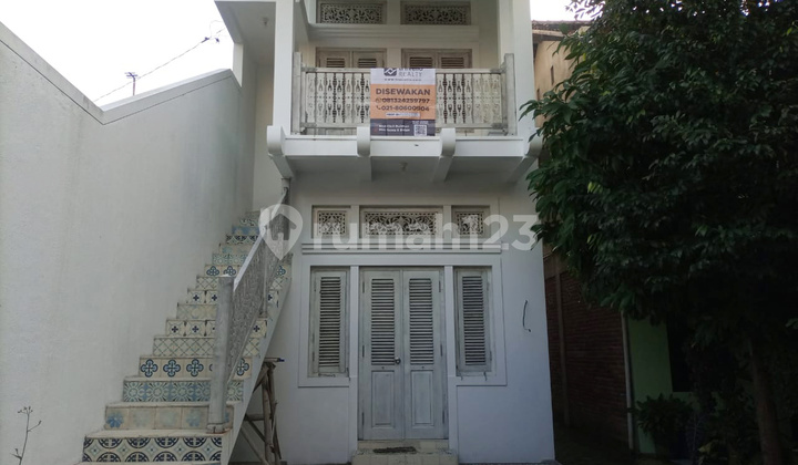 Strategic 2BR House at Mantrijeron By Travelio Realty 18