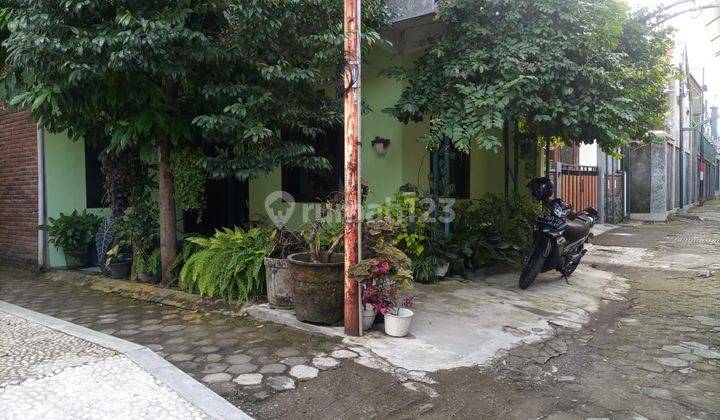 Strategic 2BR House at Mantrijeron By Travelio Realty 25