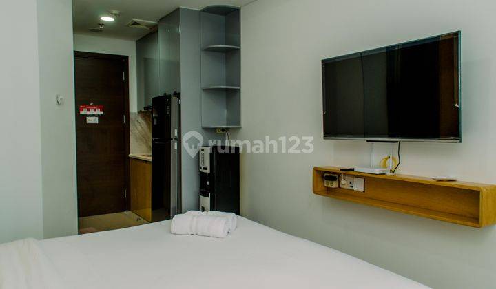 Studio Furnished/Unfurnished At Pacific Garden Apartment Alam Sutera By Travelio 23