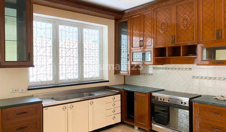 6br Unfurnished House At Ancol Timur By Travelio Realty 7