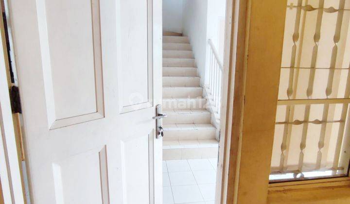 Homey 2br 3br House At Taman Hijau Townhouse By Travelio Realty 7