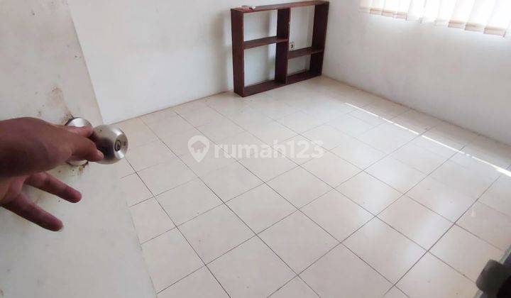 Homey 2br 3br House At Taman Hijau Townhouse By Travelio Realty 9