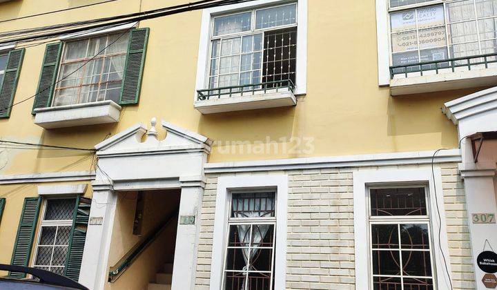 Homey 2br 3br House At Taman Hijau Townhouse By Travelio Realty 15