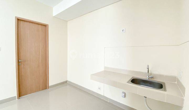 Studio 1br Furnished Unfurnished Apartemen B Residence By Travelio 22