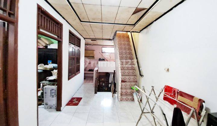 4br 7br House At Swasembada Timur By Travelio 15