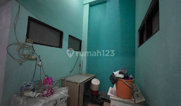 12br House At Pakis Tirtosari By Travelio Realty 27