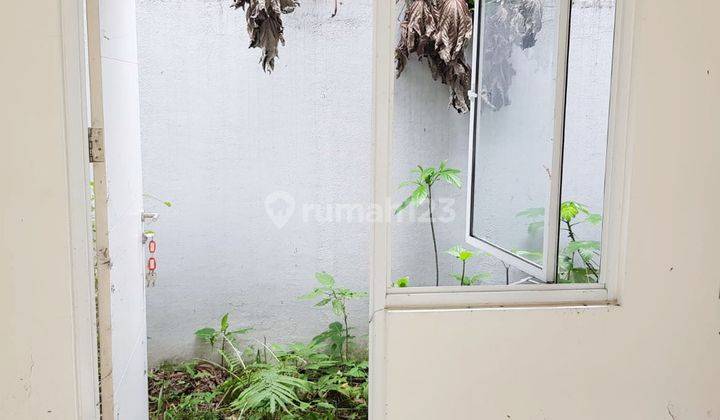 2br 3br House At Perumahan Serpong Lagoon By Travelio 16