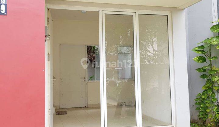2br 3br House At Perumahan Serpong Lagoon By Travelio 17