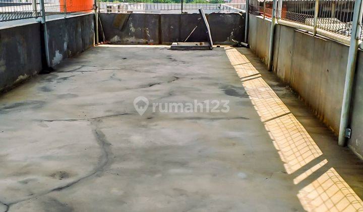 3 storey Unfurnished Ruko At Suncity Square By Travelio Realty 5