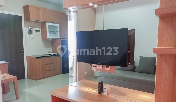1br Furnished Apartemen Student Castle Yogyakarta By Travelio 9