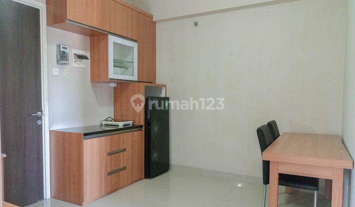 1br Furnished Apartemen Student Castle Yogyakarta By Travelio 14