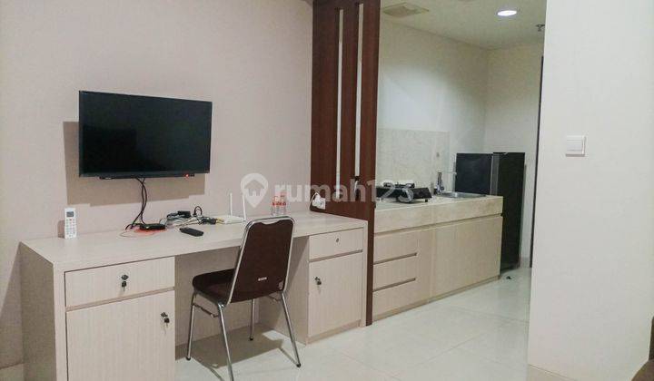 1br Furnished Apartemen Uttara The Icon By Travelio 7