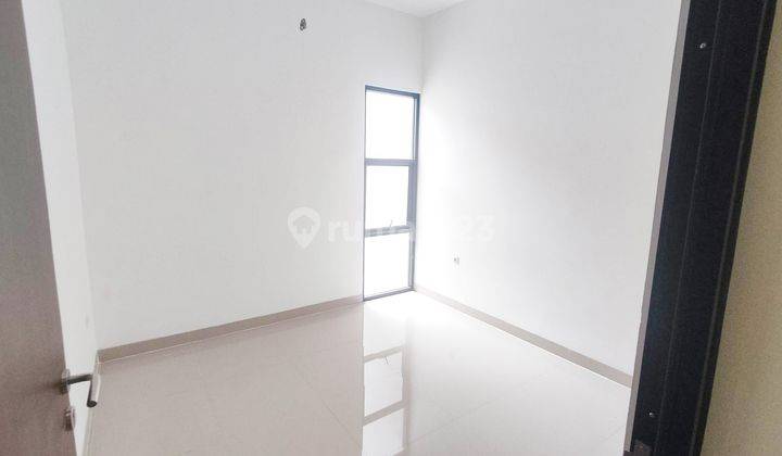 5br House At Maya Persada Regency 2 By Travelio Realty 18