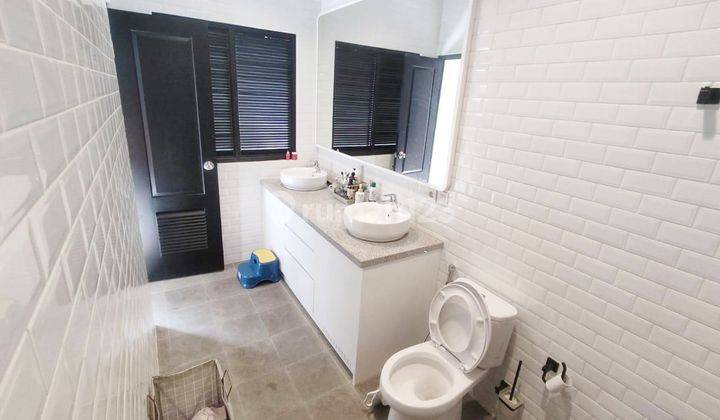 3br House At H. Mughni Jatiasih By Travelio Realty 18