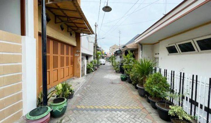 Unfurnished 3br House At Kapasan Kidul By Travelio Realty 4