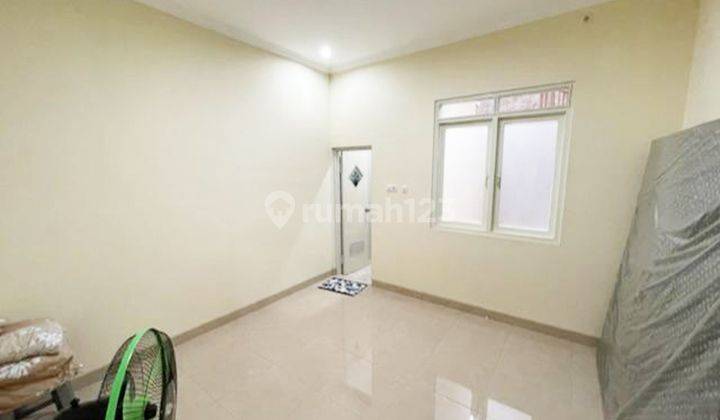 Unfurnished 3br House At Kapasan Kidul By Travelio Realty 6
