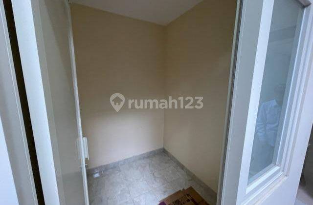 Unfurnished 3br House At Kapasan Kidul By Travelio Realty 12