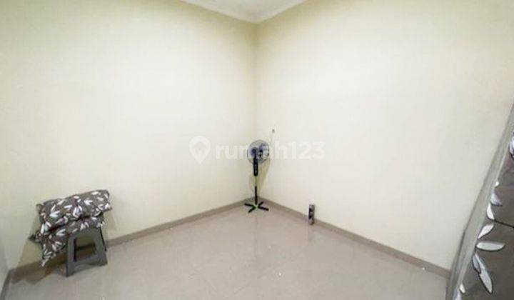 Unfurnished 3br House At Kapasan Kidul By Travelio Realty 19