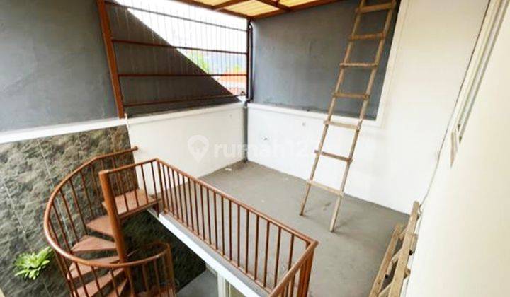 Unfurnished 3br House At Kapasan Kidul By Travelio Realty 30