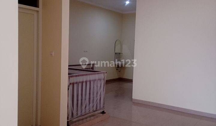 Unfurnished 3br House At Kapasan Kidul By Travelio Realty 48