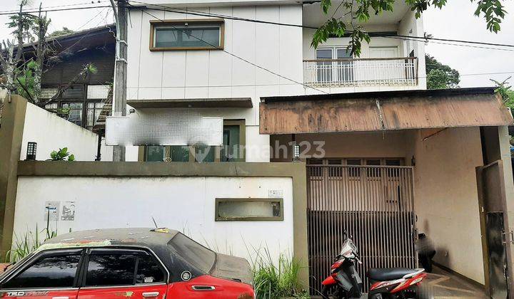5br House At Kiara Payung By Travelio Realty 11