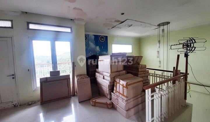 5br House At Kiara Payung By Travelio Realty 19
