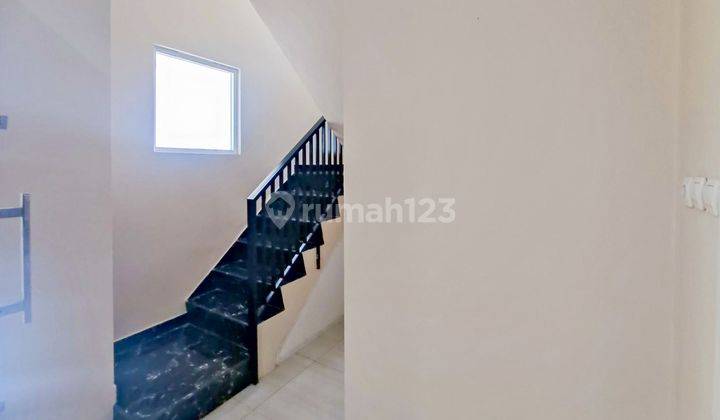 2br 3br 4br 5br 6br House At Kota Wisata Cibubur By Travelio 70