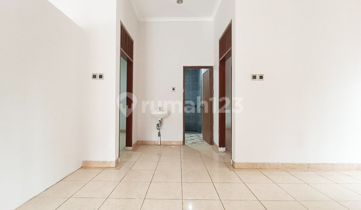 5br Unfurnished House At Curug Indah By Travelio Realty 11