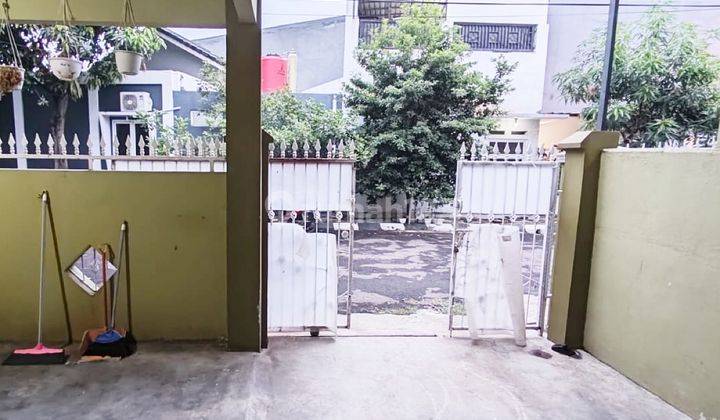 3br House At Perumahan Bumi Anggrek By Travelio Realty 3
