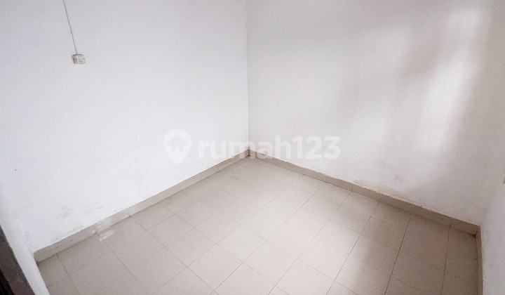 3br Unfurnished House At Griya Timur Indah By Travelio Realty 11