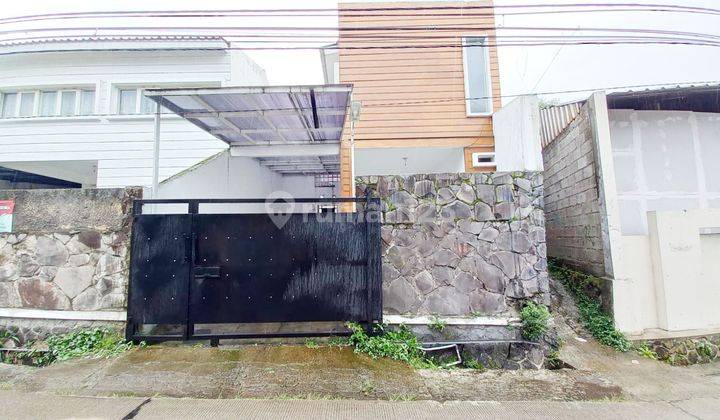 4br House At Parongpong Bandung By Travelio Realty 1