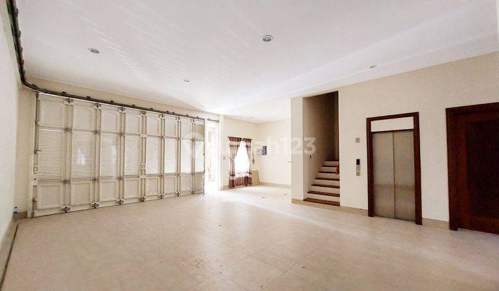 4br House At Grand City Resort Makassar By Travelio Realty 6