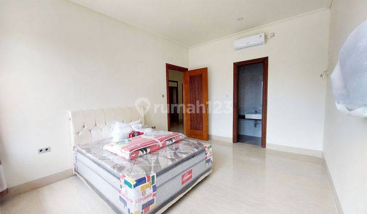 4br House At Grand City Resort Makassar By Travelio Realty 21