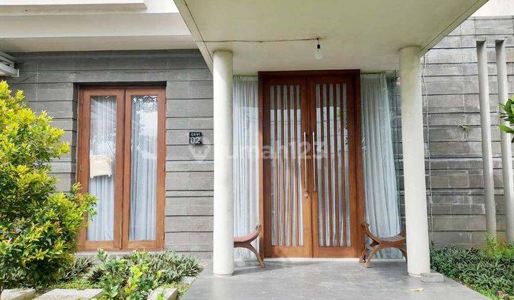 5br House At Perum Citrasun Garden By Travelio Realty 1