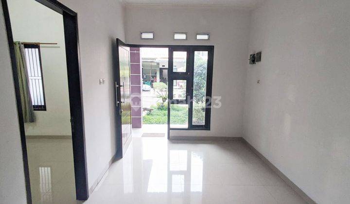 2BR/3BR House at Kamel Regency Jatiasih By Travelio 22