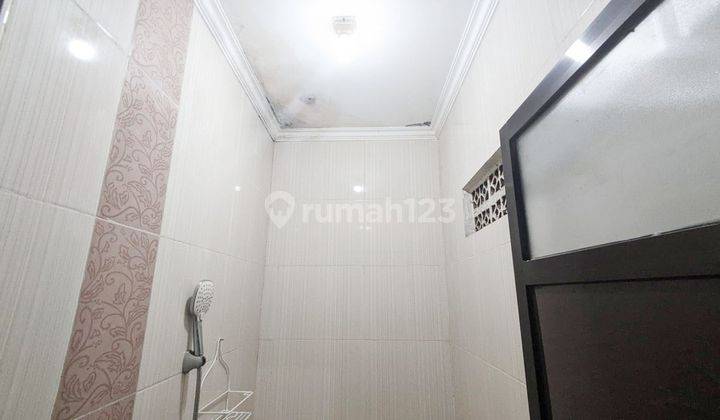 2BR/3BR House at Kamel Regency Jatiasih By Travelio 27