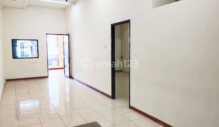 Unfurnished Ruko At Dr Soetomo Gresik By Travelio Realty 7