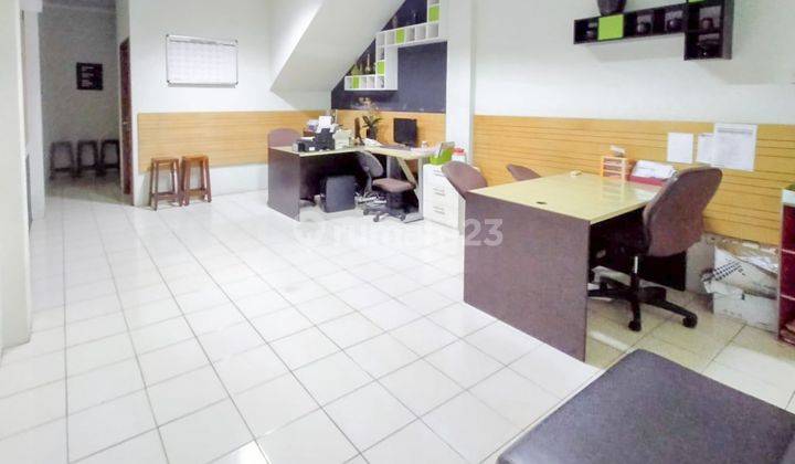 Ruko Furnished 3 Lantai At Pesona View By Travelio Realty 8