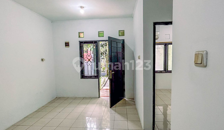 2br Unfurnished House At Taman Melati Sawangan By Travelio Realty 9