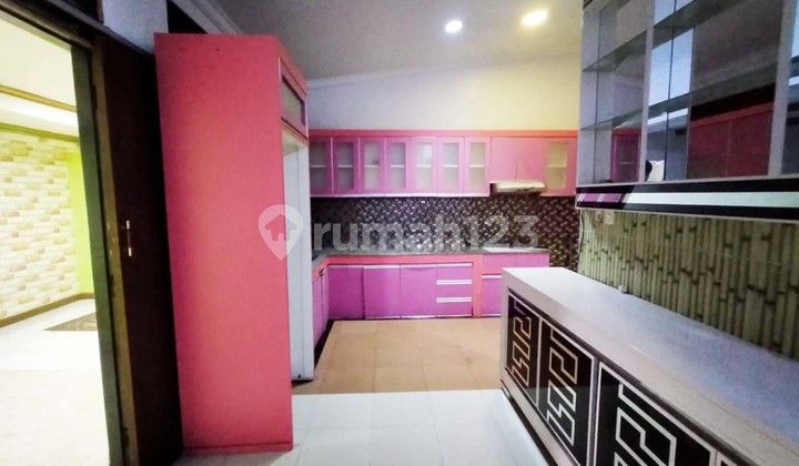 7br Unfurnished House At Perumahan Babakan Sari By Travelio Realty 23